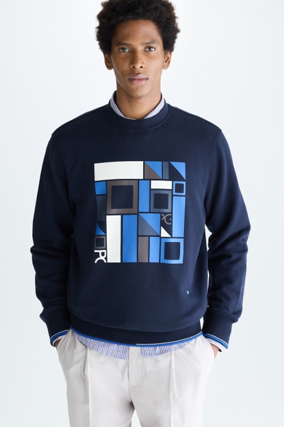 PG TAPE PRINT SWEATSHIRT