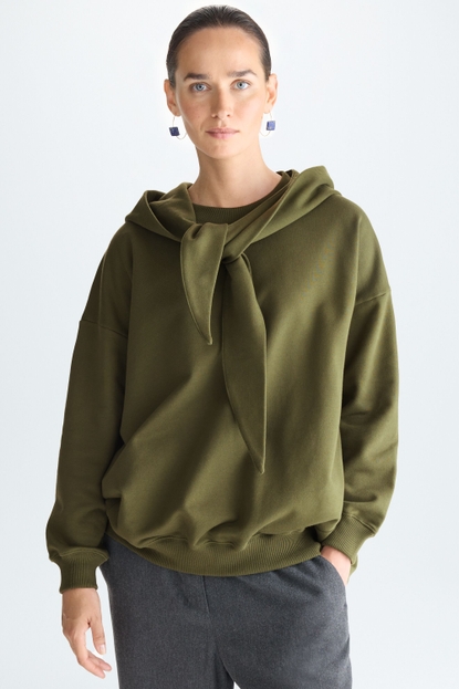 DETACHABLE HOOD FLEECE SWEATSHIRT