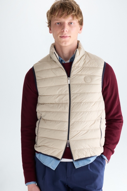 QUILTED TECHNICAL NYLON GILET