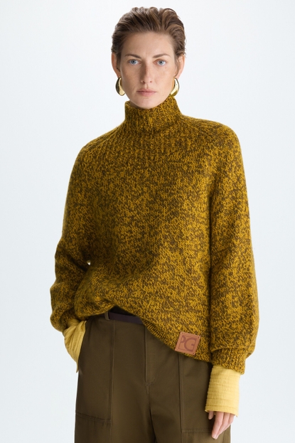 FUNNEL NECK MOHAIR OVERSIZE THICK SWEATER