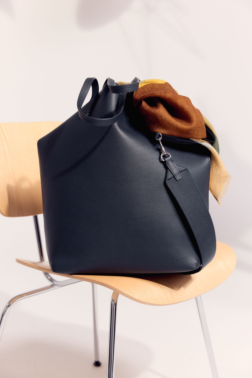 PICK UP SHOULDER BAG